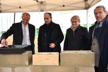 Meaux pose de la 1ere pierre de la nouvelle salle des fêtes 25.0 032